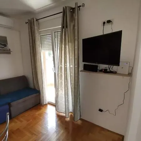 Pele Apartman